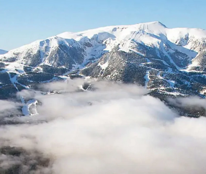 Acheter un ticket de vol en montgolfière Pyrénées Orientales France Montgolfières Billet Tour en montgolfière