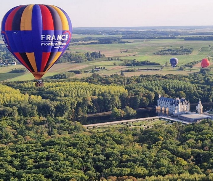 Nacelle privative vol en montgolfière Val de Loire Chenonceau France Montgolfières