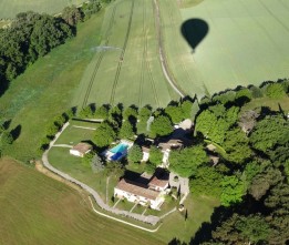 Loire Valley Flight Tickets France Montgolfières Chenonceau Hot air balloon Balloon ride