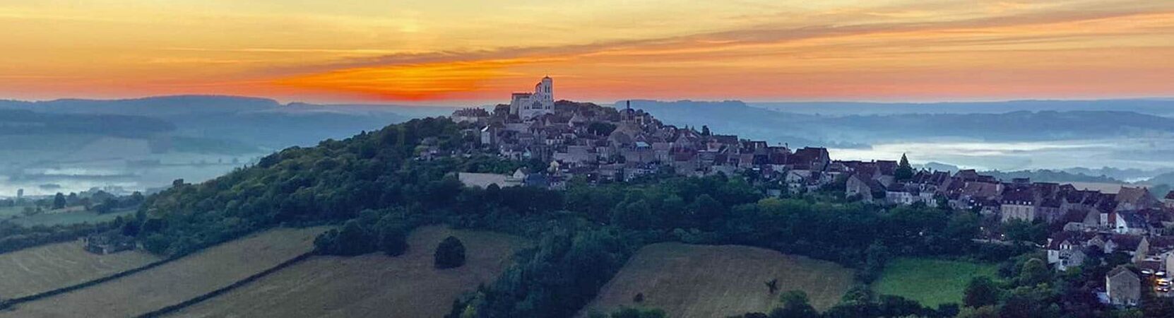France Montgolfières Vézelay Bourgogne